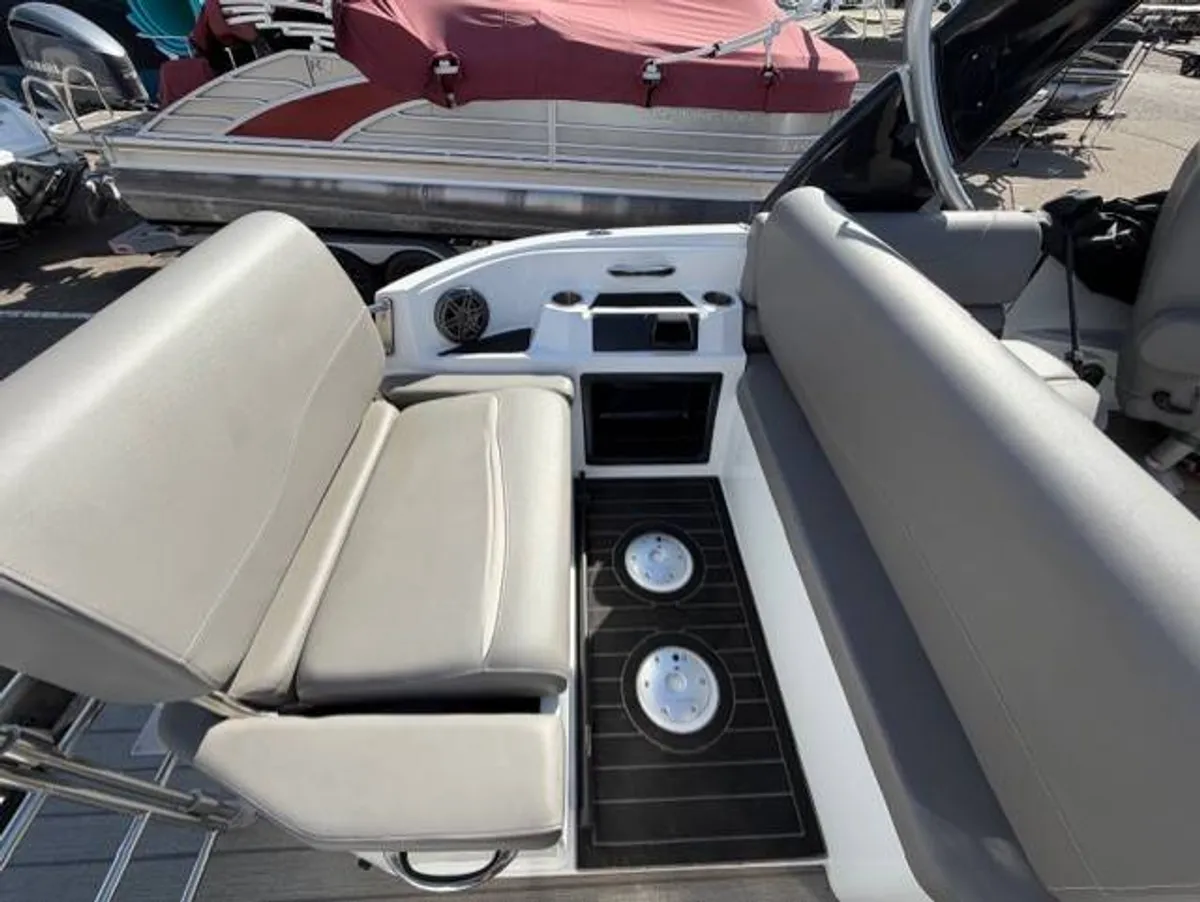 dummy-boat-img