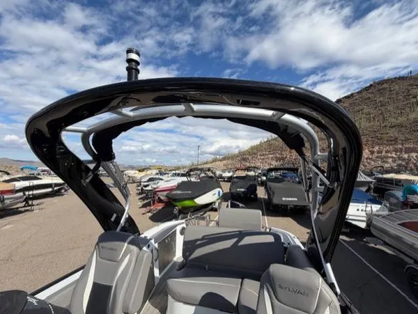boat-detail-slider-thumb-15