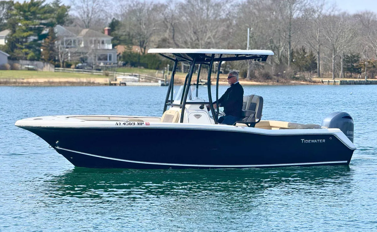 2019 Tidewater 220 LXF