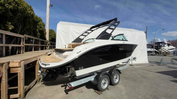 2026 Sea Ray SDX 230-3