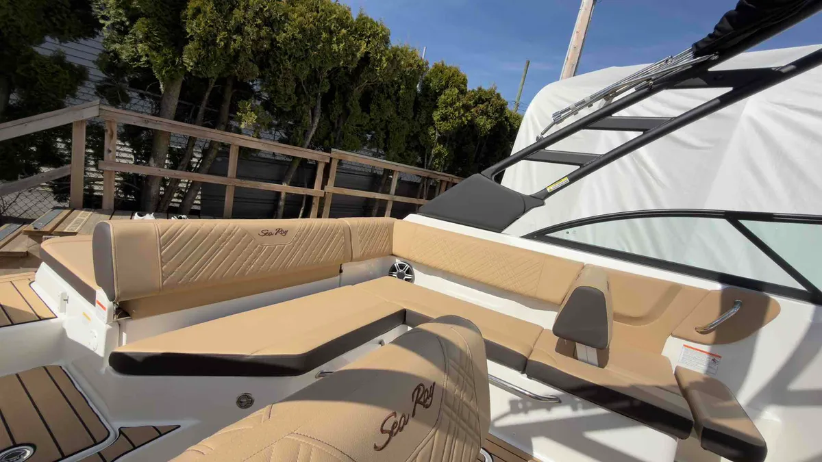 2026 Sea Ray SDX 230-8