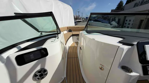 2026 Sea Ray SDX 230-12