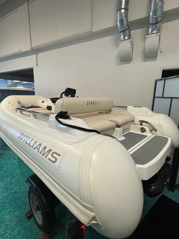 2021 Williams Jet Tender Sportjet345-4