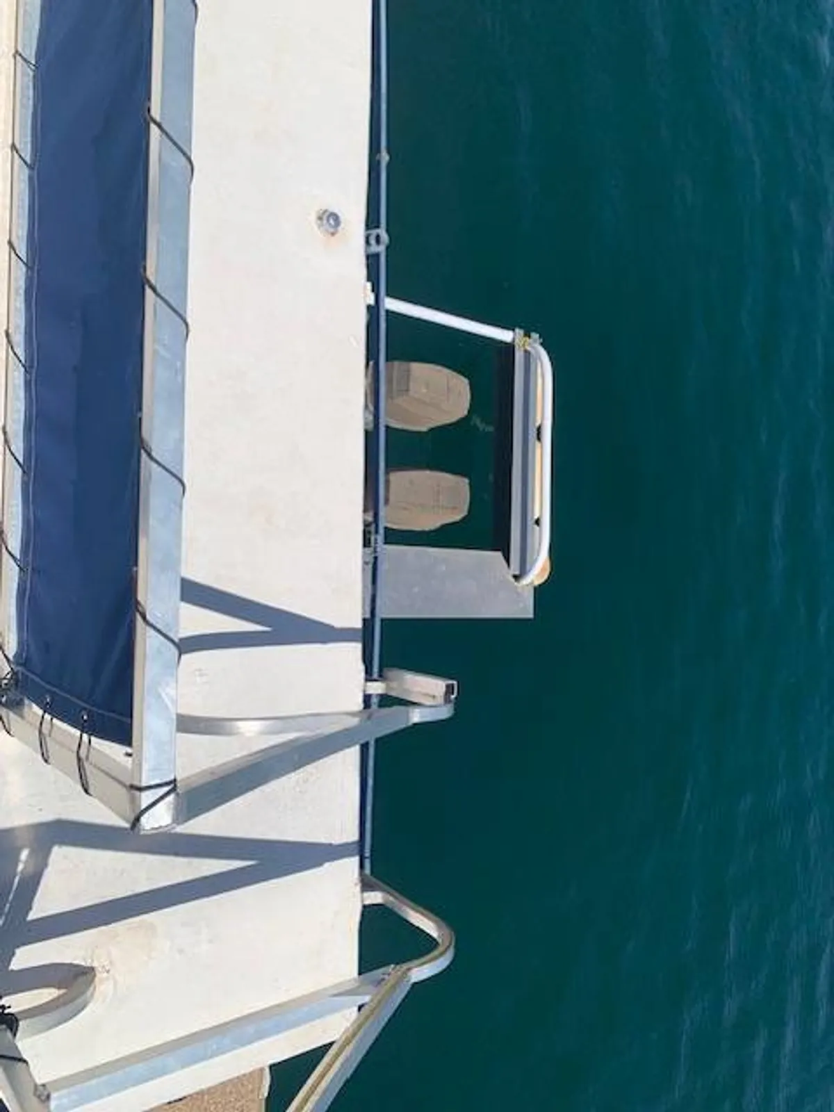 dummy-boat-img