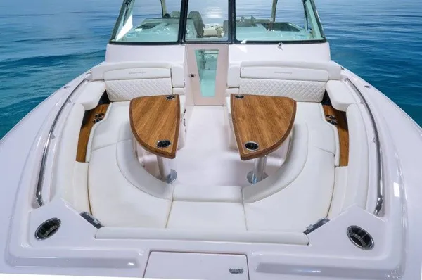 2027 Grady White FREEDOM 415 detail image 13