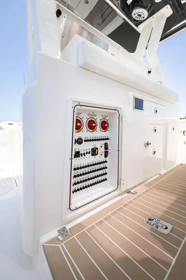 2027 Pursuit S 388 detail image 19