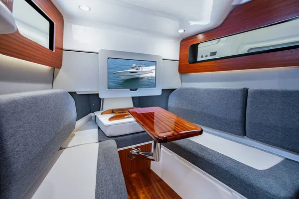 2027 Pursuit S 388 detail image 30