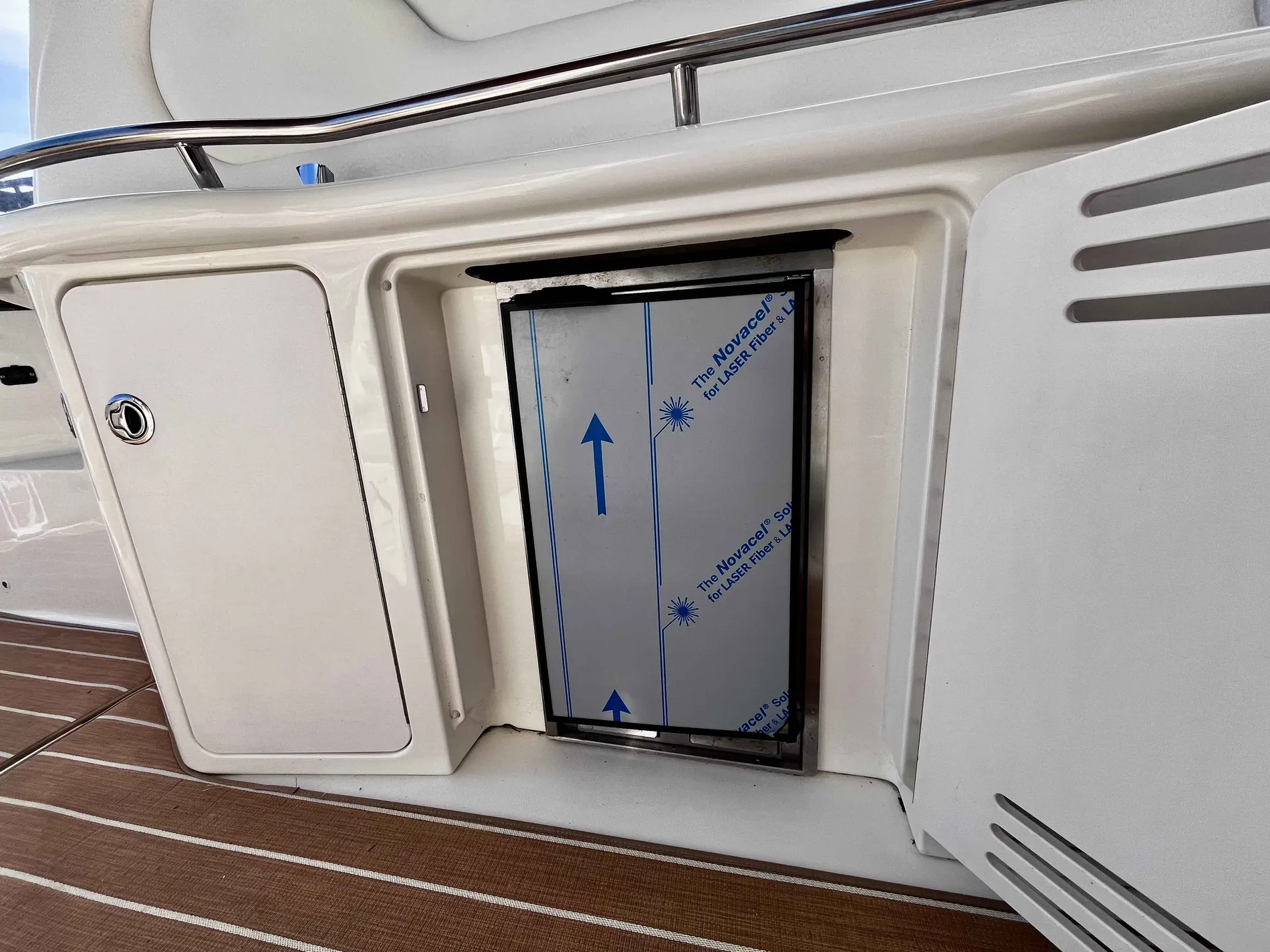 Pre-Owned 2000 Sea ray Sundancer 380 for Sale | Vancouver, BC | M&P Yacht Centre | 63640e094b86ba9ee3014ed6