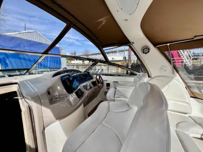 Pre-Owned 2000 Sea ray Sundancer 380 for Sale | Vancouver, BC | M&P Yacht Centre | 63640e094b86ba9ee3014ed6