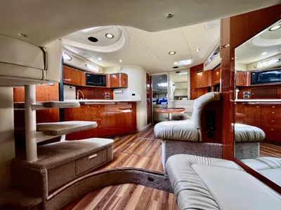 Pre-Owned 2000 Sea ray Sundancer 380 for Sale | Vancouver, BC | M&P Yacht Centre | 63640e094b86ba9ee3014ed6