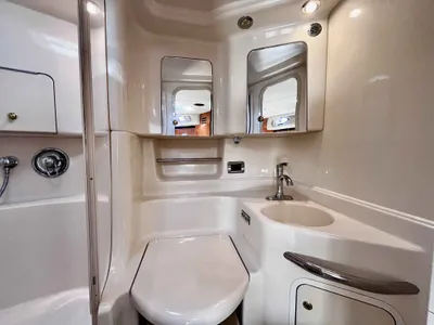 Pre-Owned 2000 Sea ray Sundancer 380 for Sale | Vancouver, BC | M&P Yacht Centre | 63640e094b86ba9ee3014ed6