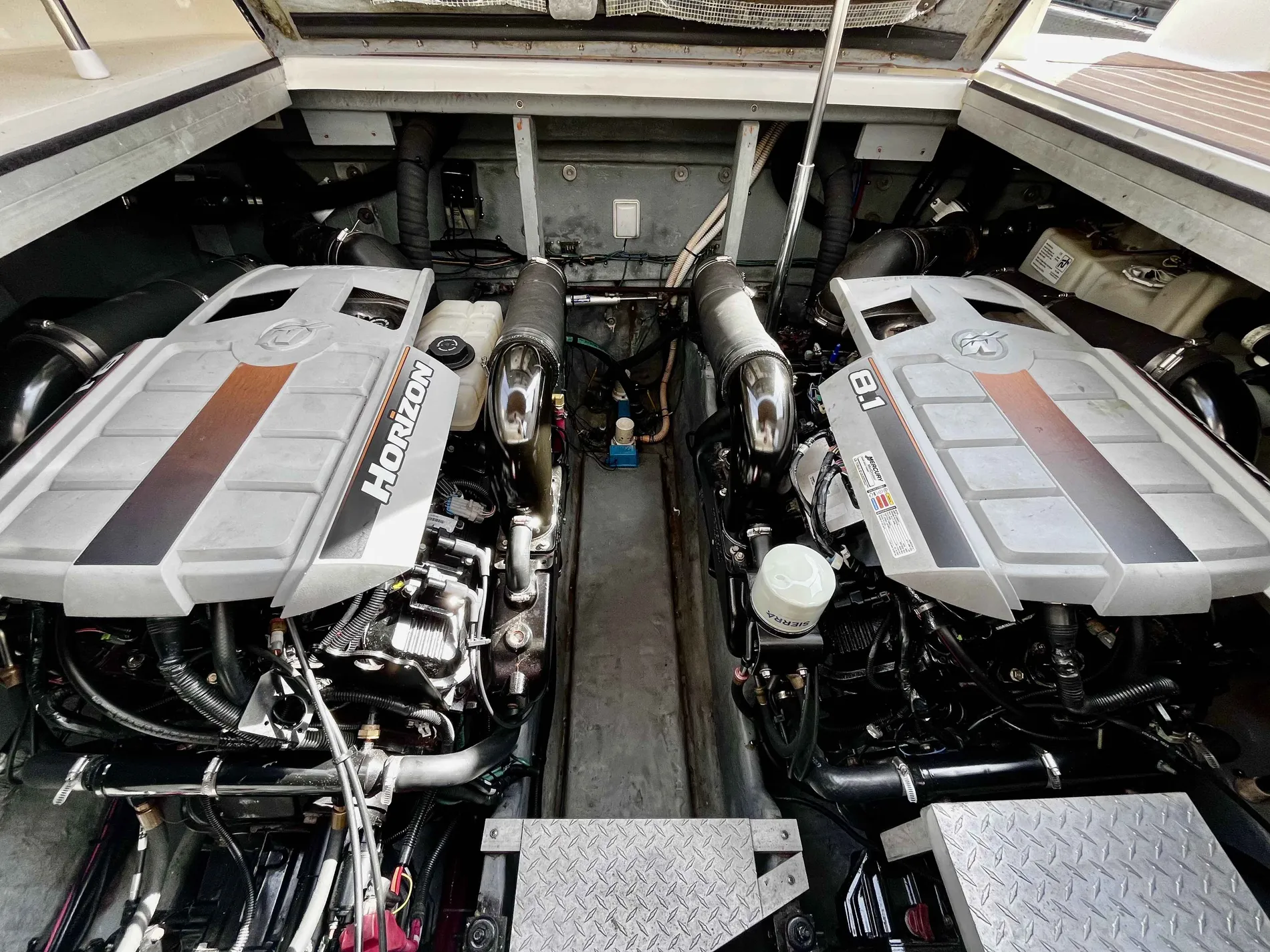 Pre-Owned 2000 Sea ray Sundancer 380 for Sale | Vancouver, BC | M&P Yacht Centre | 63640e094b86ba9ee3014ed6