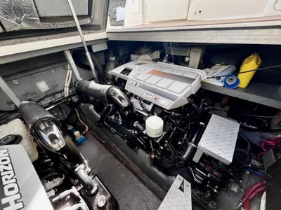 Pre-Owned 2000 Sea ray Sundancer 380 for Sale | Vancouver, BC | M&P Yacht Centre | 63640e094b86ba9ee3014ed6