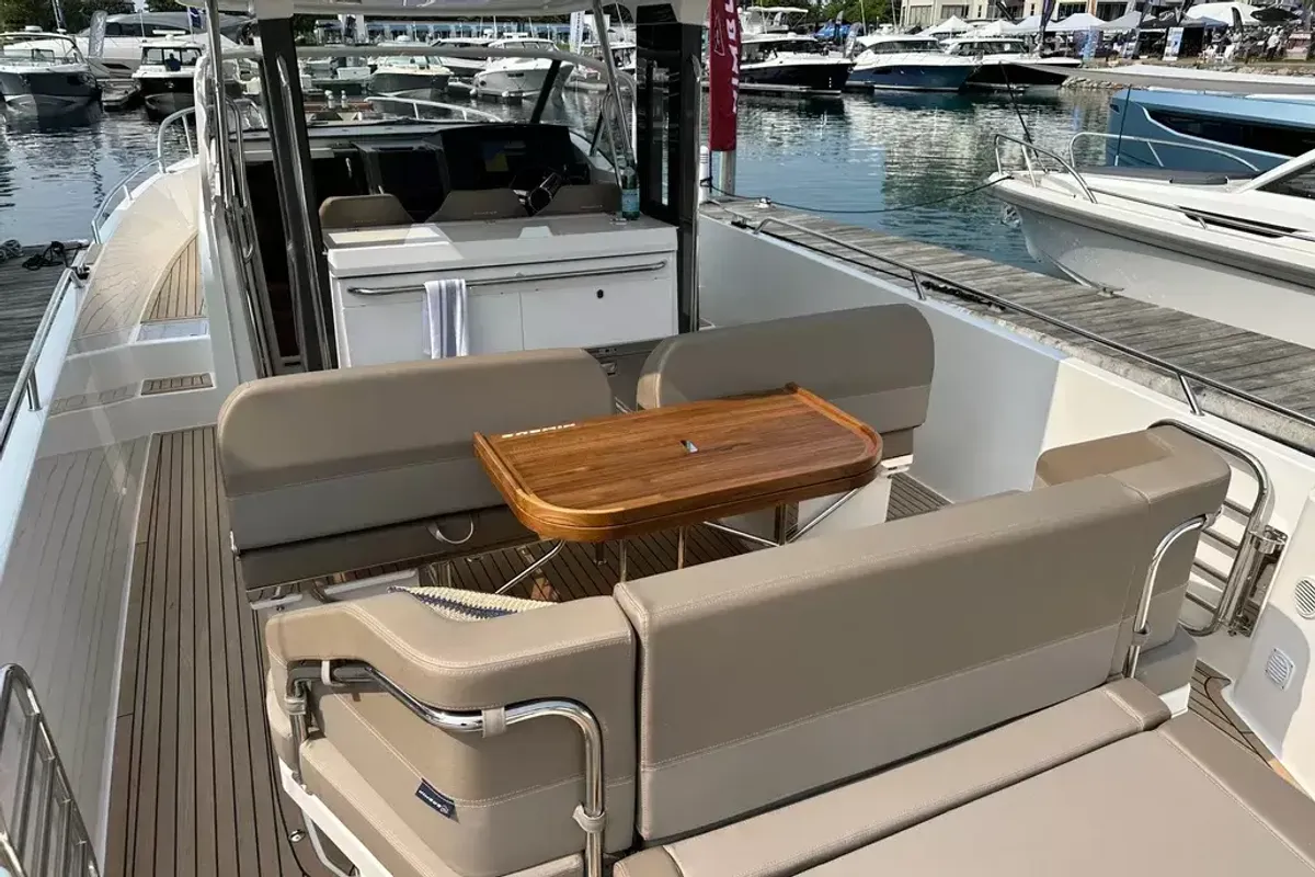 dummy-boat-img