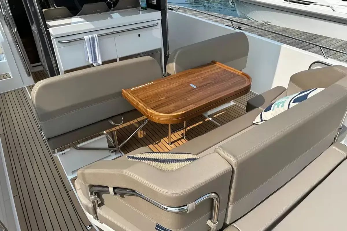 dummy-boat-img