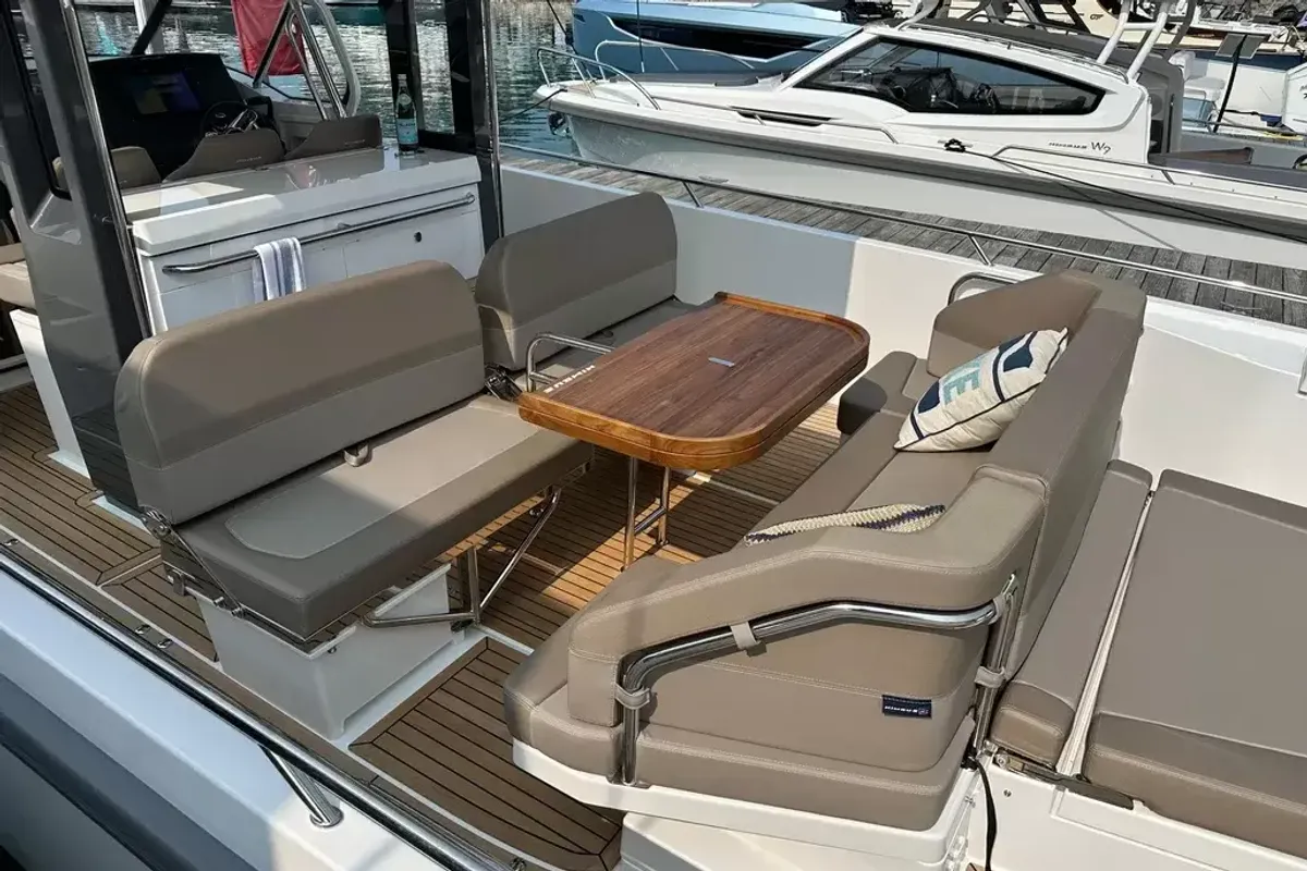 dummy-boat-img