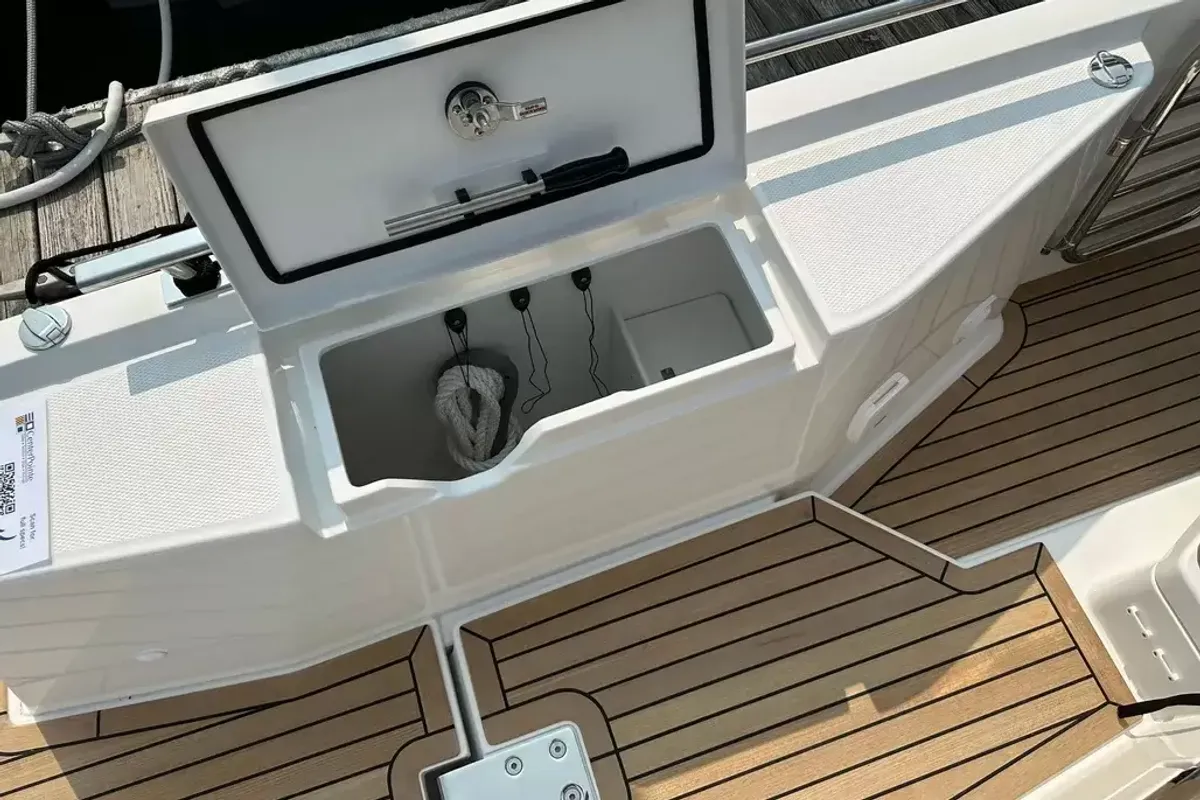 dummy-boat-img