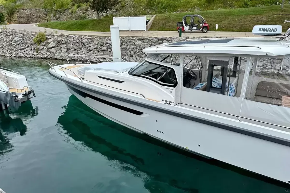 dummy-boat-img