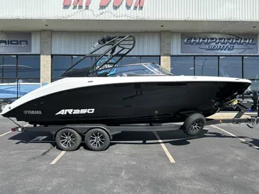 2026 Yamaha AR250 -1