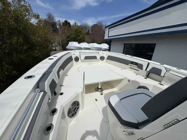 2026 Cobia 305 CC detail image 12