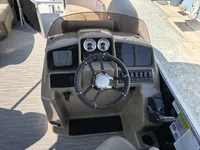2026 Sylvan Mirage 8520 LZ-9