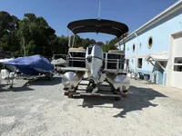 2026 Sylvan Mirage 8520 LZ-12