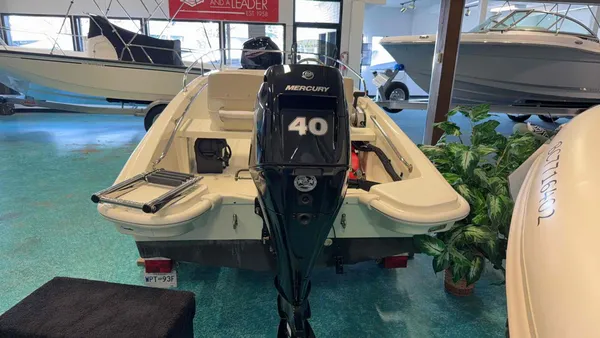 2023 Boston Whaler 130 SPT-3