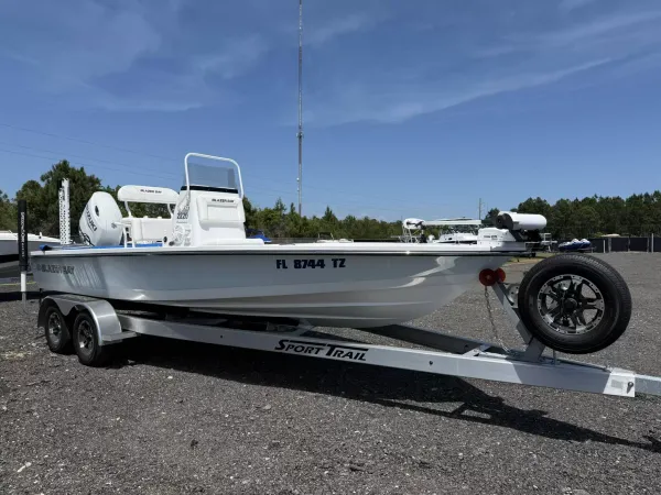 2023 Blazer bay FISHERMAN 2220
