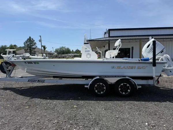 2023 Blazer bay FISHERMAN 2220