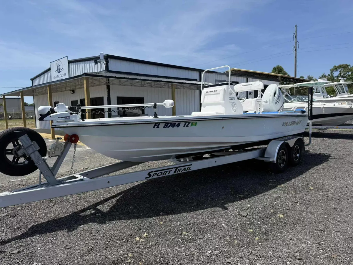 2023 Blazer bay FISHERMAN 2220