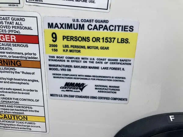 Bayliner 20 VR5 2017-16