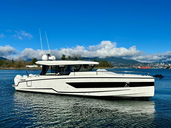 2025 Wellcraft 38 Explorer