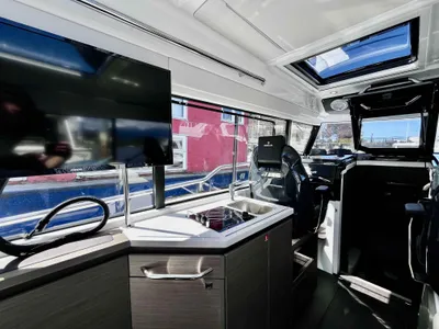 Pre-Owned 2025 Wellcraft 38 Explorer for Sale | Vancouver, BC | M&P Yacht Centre | 67842e24b0cd942f1801e2e6