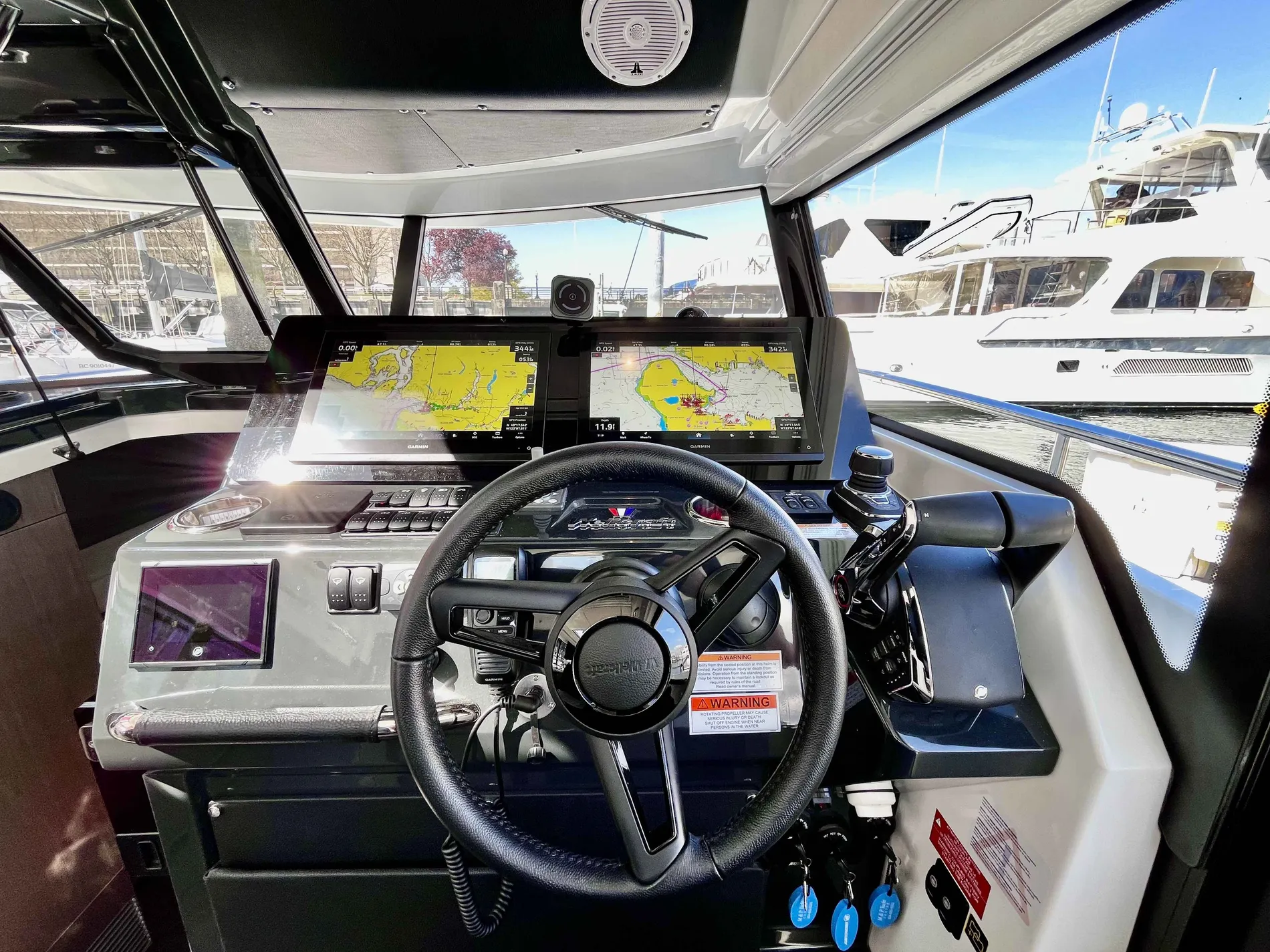 Pre-Owned 2025 Wellcraft 38 Explorer for Sale | Vancouver, BC | M&P Yacht Centre | 67842e24b0cd942f1801e2e6
