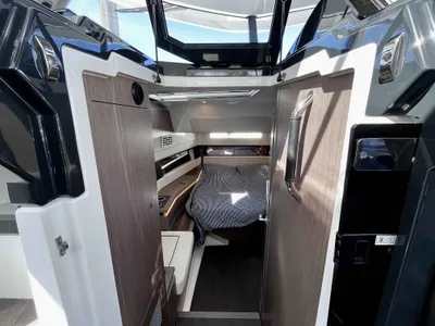 Pre-Owned 2025 Wellcraft 38 Explorer for Sale | Vancouver, BC | M&P Yacht Centre | 67842e24b0cd942f1801e2e6