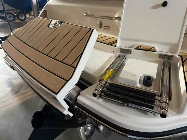2026 Sea Ray 250 SDS-6
