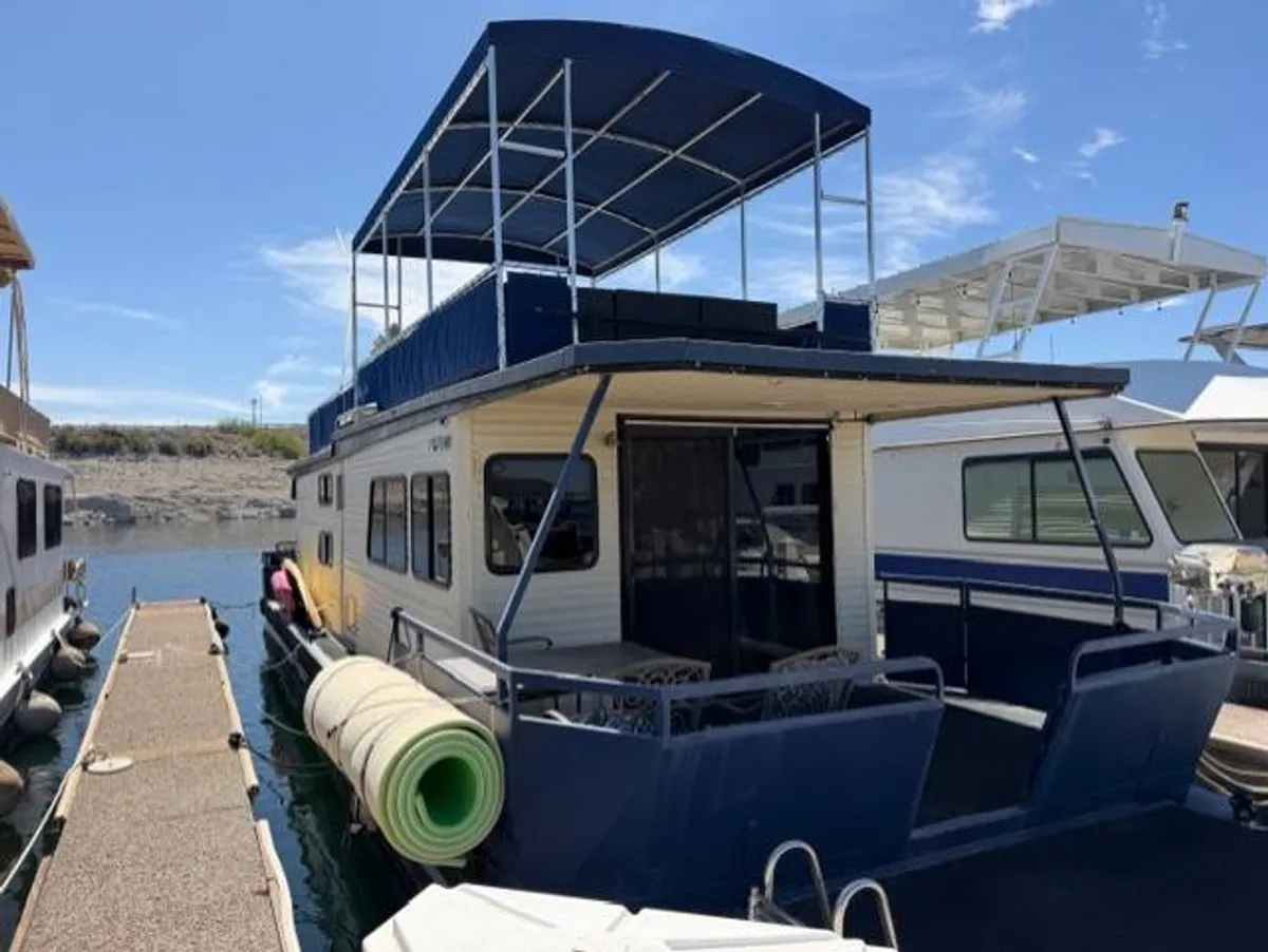 dummy-boat-img
