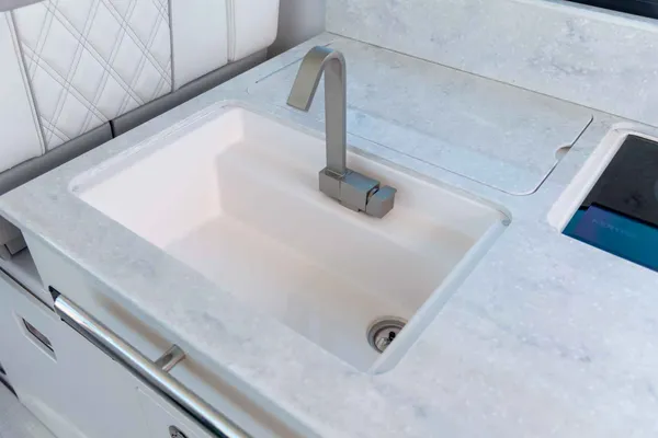 2026 Regal 36 XO detail image 13