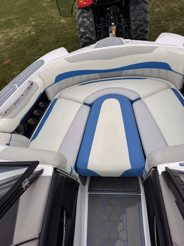 2013 Malibu Wakesetter-7