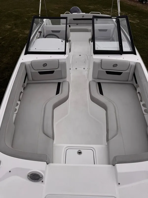 2023 Hurricane SD 235-10