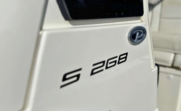 2021 Pursuit S 268 detail image 8