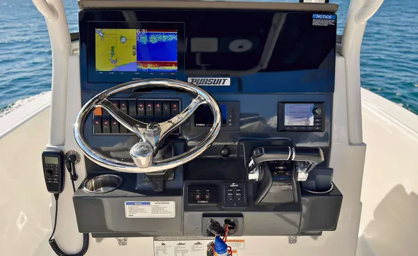 2021 Pursuit S 268 detail image 13