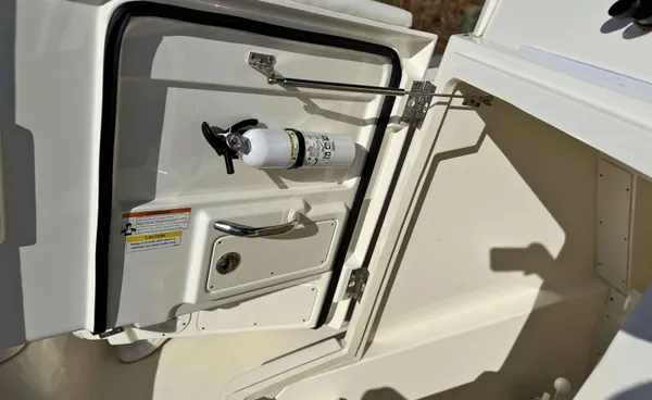 2021 Pursuit S 268 detail image 16