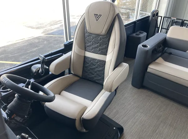 Viaggio D24S-3.0 SWING BACK 2026-6
