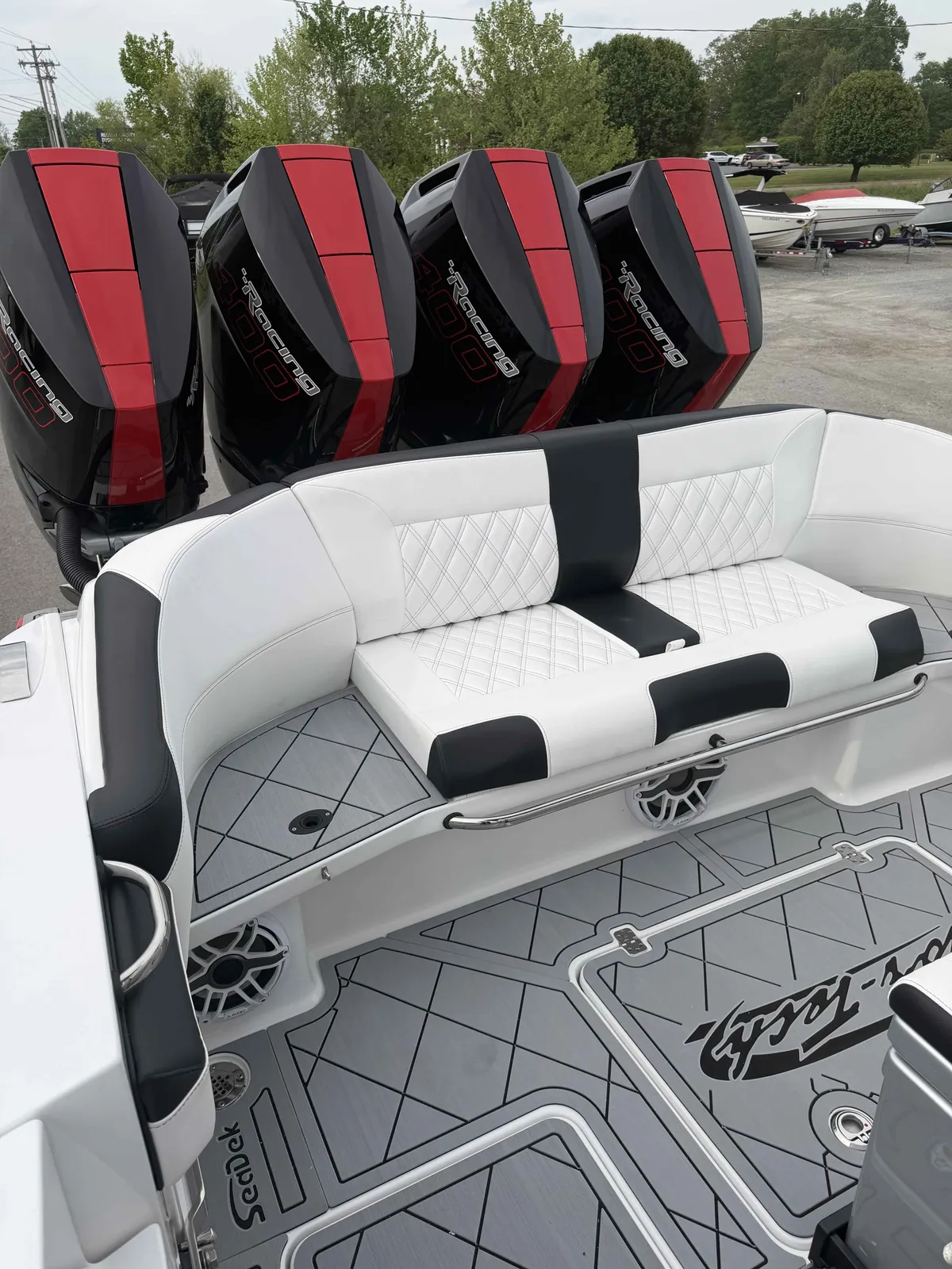 dummy-boat-img