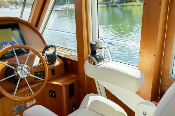 2022 Sabre 48 SALON EXPRESS detail image 17