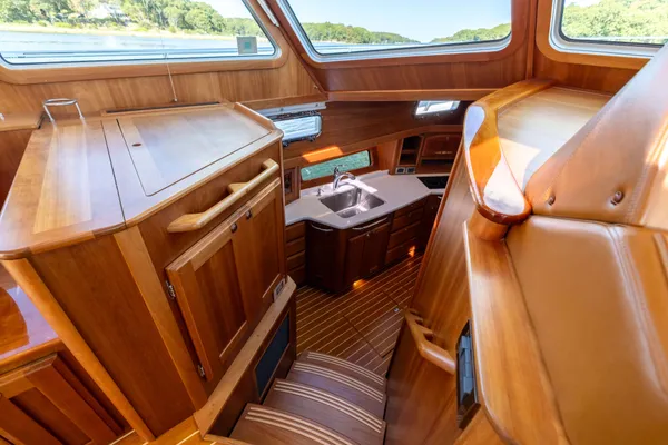 2022 Sabre 48 SALON EXPRESS detail image 18