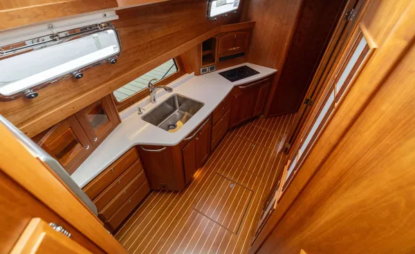 2022 Sabre 48 SALON EXPRESS detail image 19