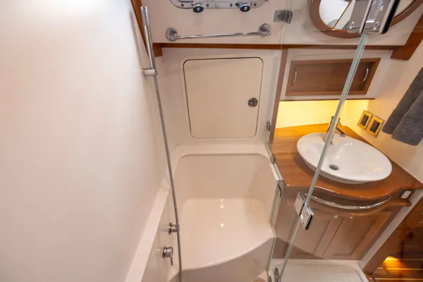 2022 Sabre 48 SALON EXPRESS detail image 27