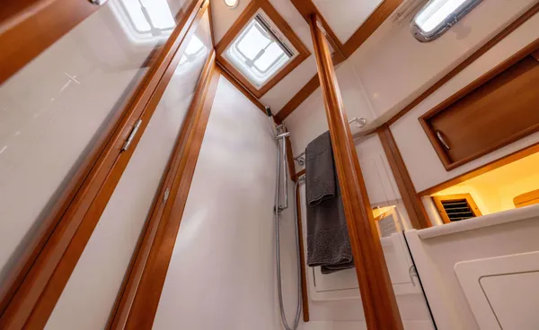 2022 Sabre 48 SALON EXPRESS detail image 35